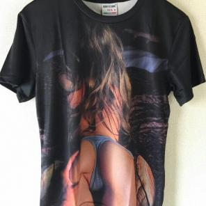 セクシーTシャツ